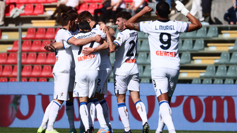 Cremonese-Atalanta esultanza di squadra