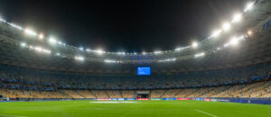 Sport bilder des tages kyiv, ukraine october 27, 2020: nsk olimpiyskiy football match of group b of uefa champions lea